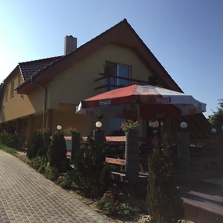 Zlota Rybka Lubniewice Hotel ภายนอก รูปภาพ